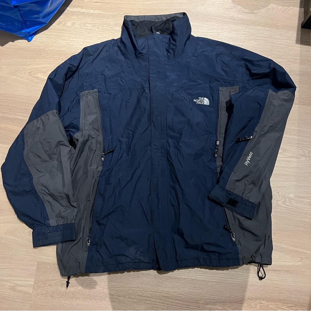 VINTAGE NORTH FACE HYVENT JACKET